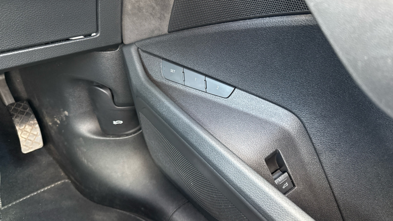 Audi e-tron 230kW 50 Quattro 71kWh S Line 5dr Auto Electric Estate